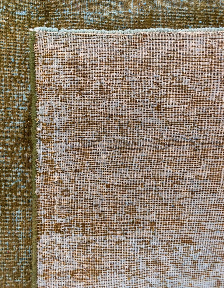 Detail image of  3' 8 x 6' 8 Vintage Royal Wool Rug