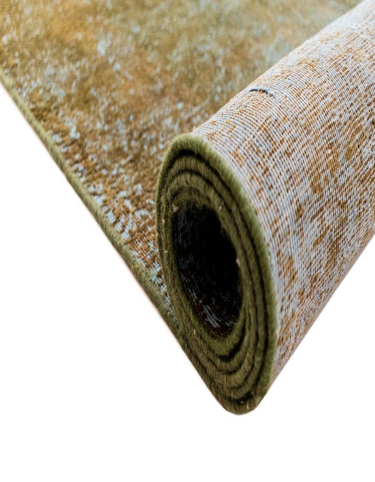 Detail image of  3' 8 x 6' 8 Vintage Royal Wool Rug