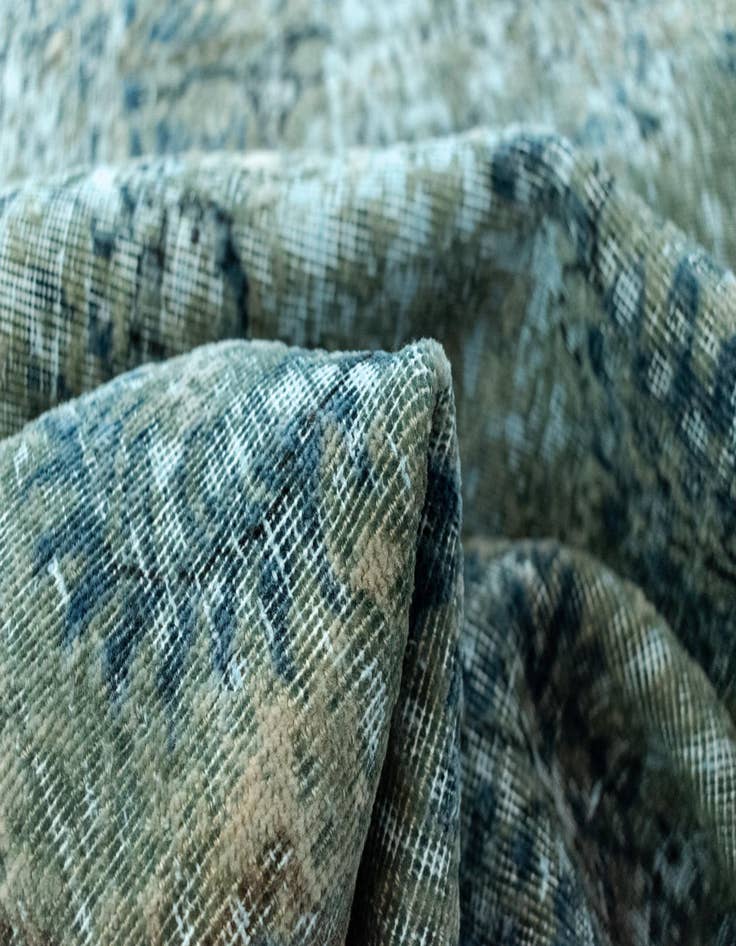 Detail image of  9' 1 x 12' 4 Vintage Royal Wool Rug