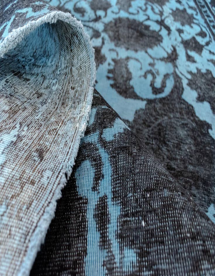 Detail image of  9' 5 x 12' 9 Vintage Royal Wool Rug