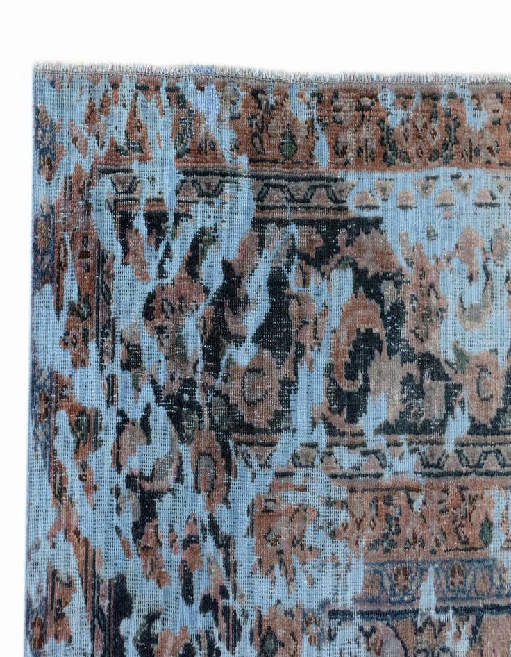 Detail image of  7' 11 x 10' 8 Vintage Royal Wool Rug