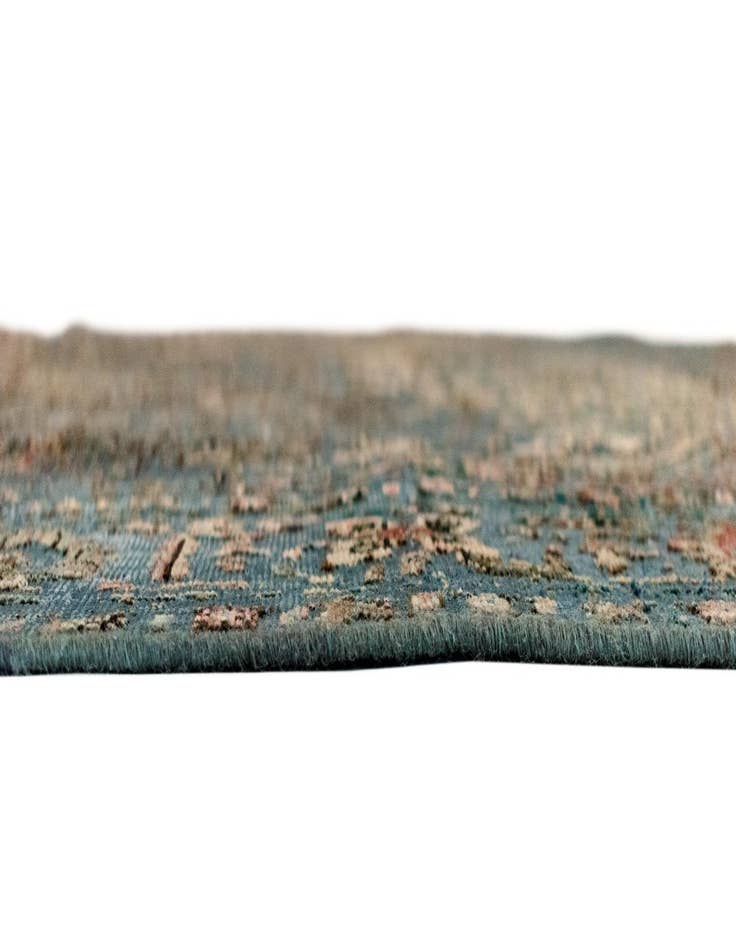 Detail image of  6' 3 x 9' 3 Vintage Royal Wool Rug