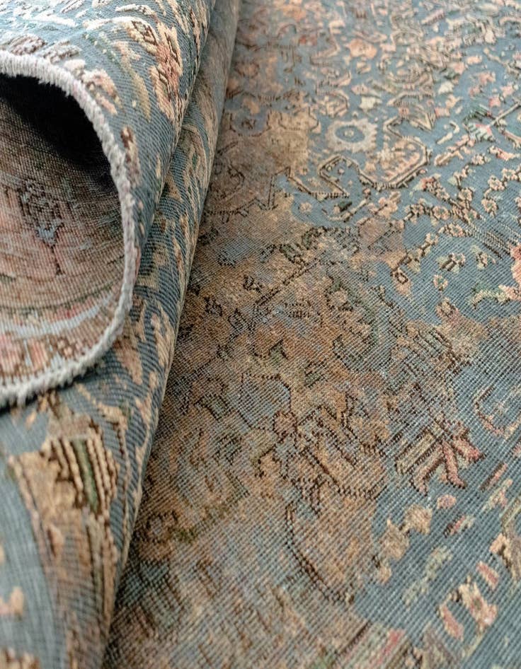 Detail image of  6' 3 x 9' 3 Vintage Royal Wool Rug