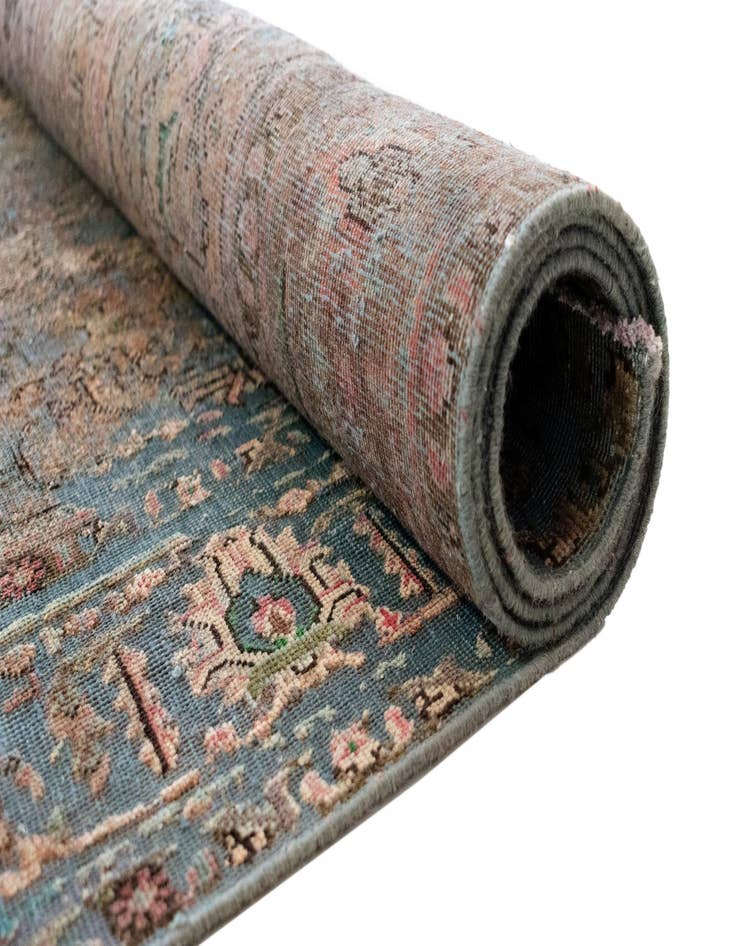 Detail image of  6' 3 x 9' 3 Vintage Royal Wool Rug