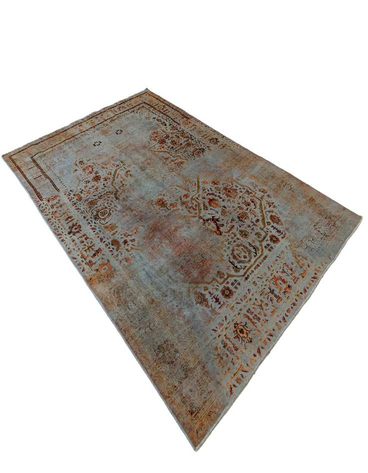 Detail image of  6' 5 x 9' 8 Vintage Royal Wool Rug