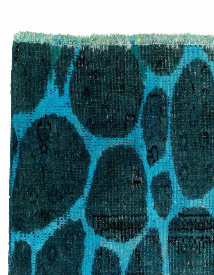 Detail image of  7' 3 x 10' 2 Vintage Royal Wool Rug