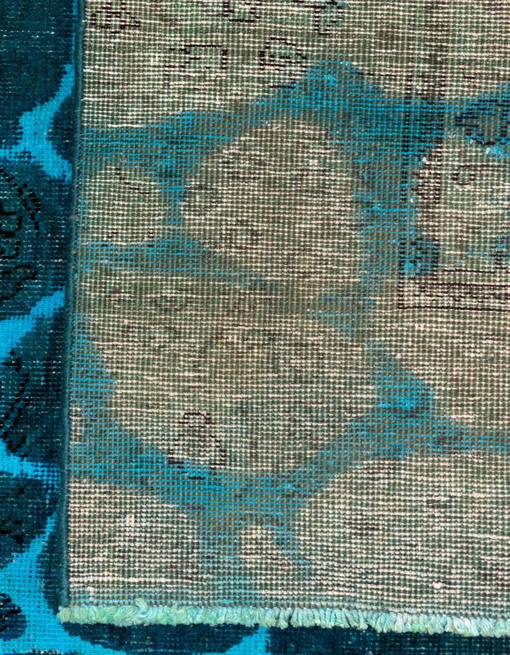 Detail image of  7' 3 x 10' 2 Vintage Royal Wool Rug