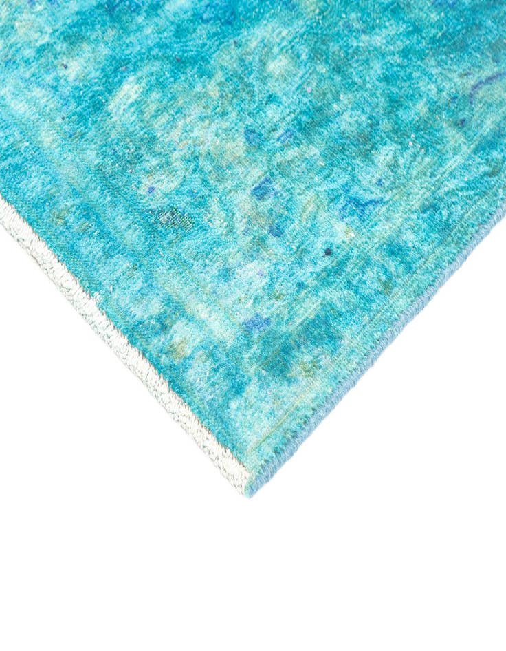 Detail image of  3' 9 x 4' 4 Vintage Royal Rug