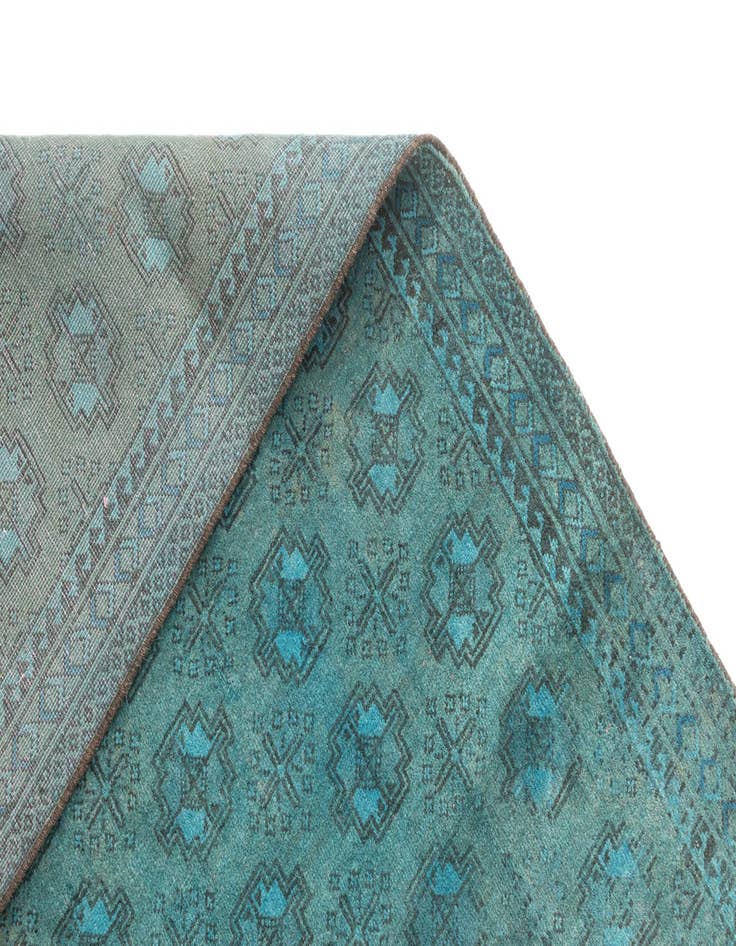 Detail image of  3' 10 x 8' 1 Vintage Royal Rug