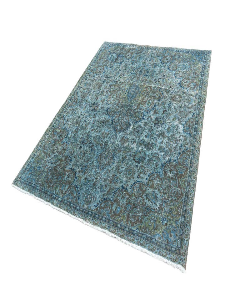 Detail image of  7' 1 x 8' 7 Vintage Royal Rug