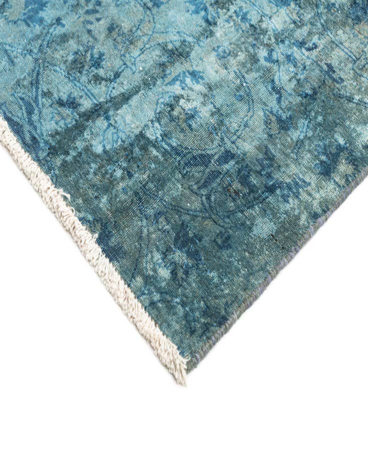 Detail image of  6' 4 x 6' 7 Vintage Royal Rug