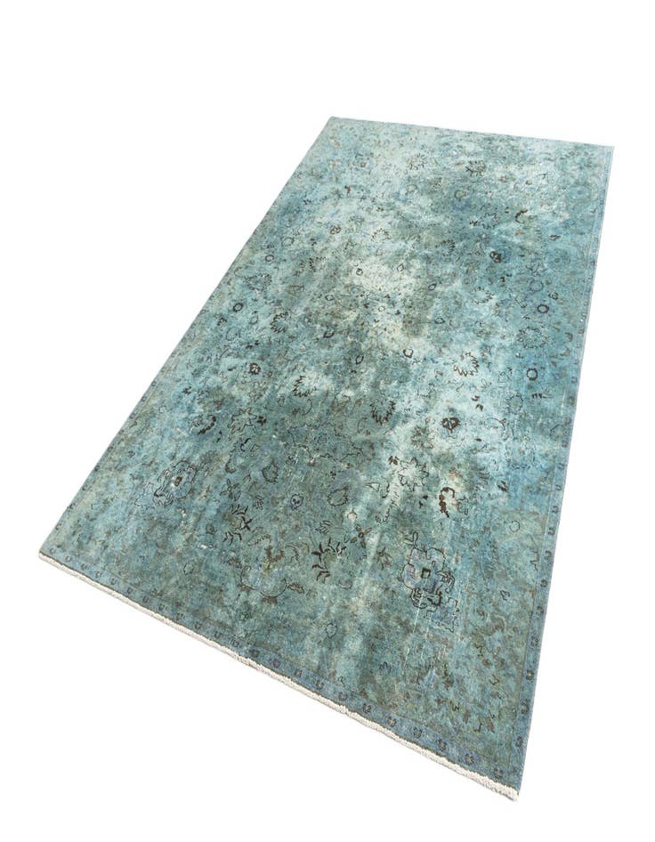 Detail image of  6' 7 x 9' 9 Vintage Royal Rug