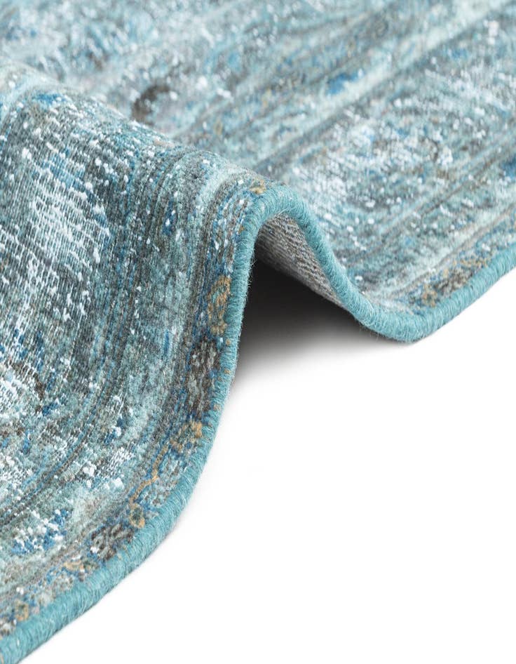 Detail image of  6' x 10' 3 Vintage Royal Rug