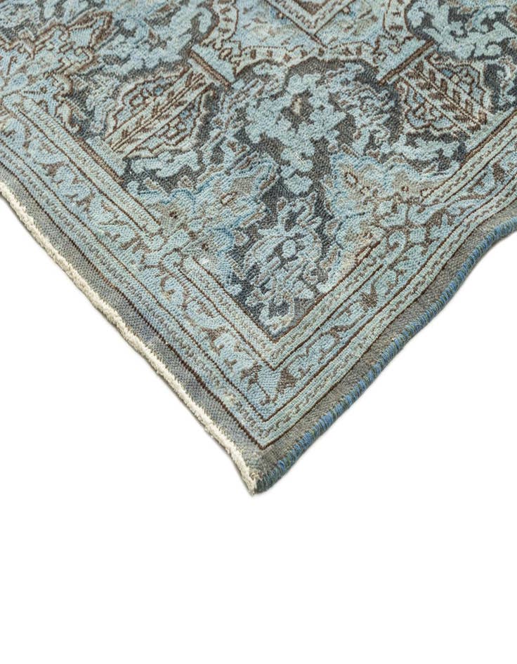 Detail image of  8' 9 x 11' 9 Vintage Royal Rug