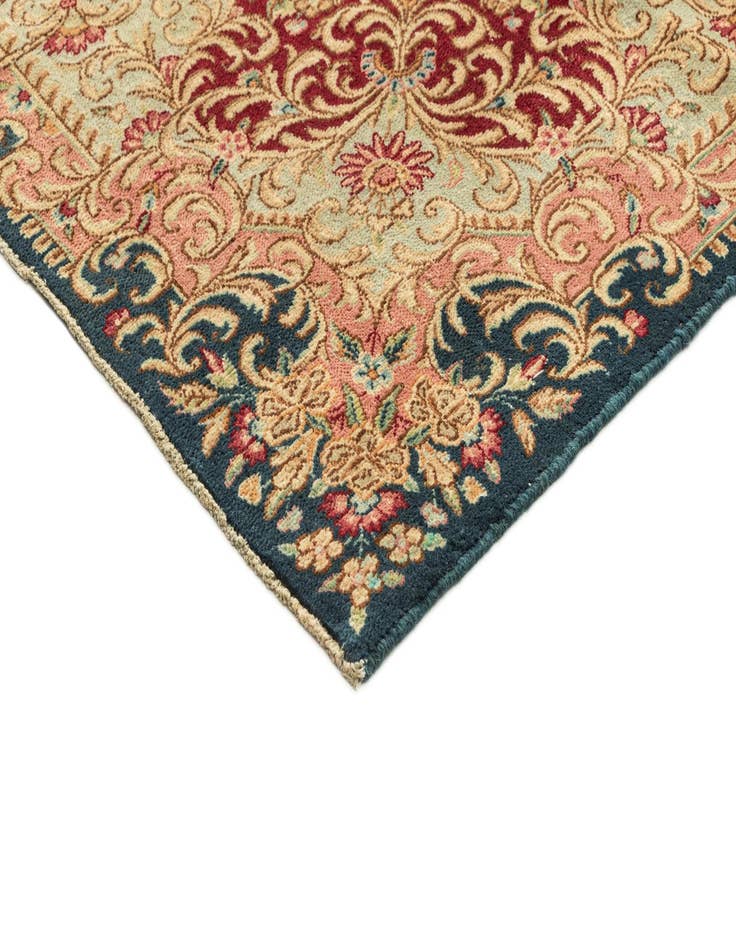 Detail image of  8' 2 x 11' 6 Vintage Royal Rug