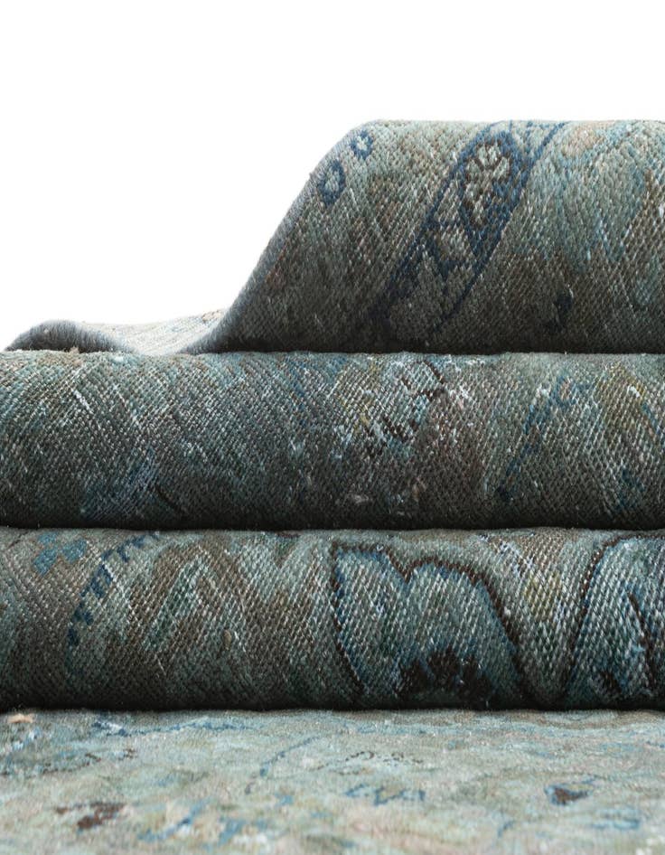 Detail image of  7' 5 x 10' Vintage Rug