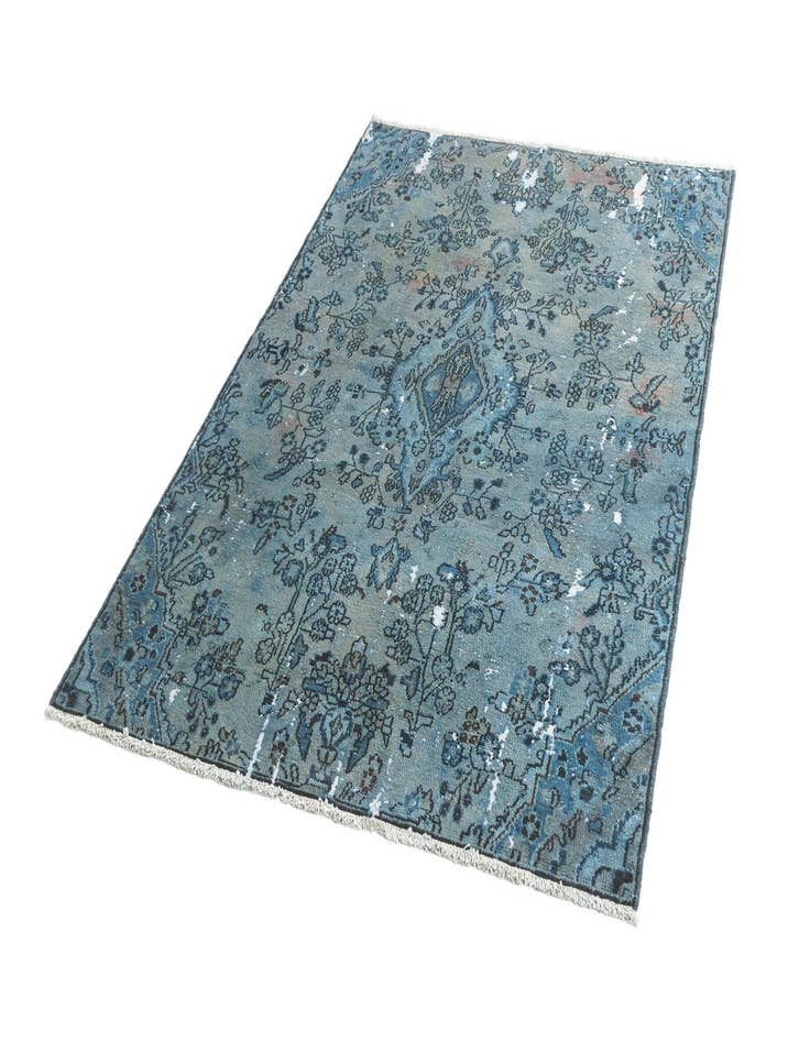 Detail image of  4' 11 x 7' 8 Vintage Rug