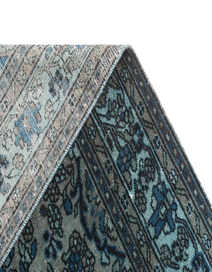 Detail image of  9' 1 x 13' 7 Vintage Rug