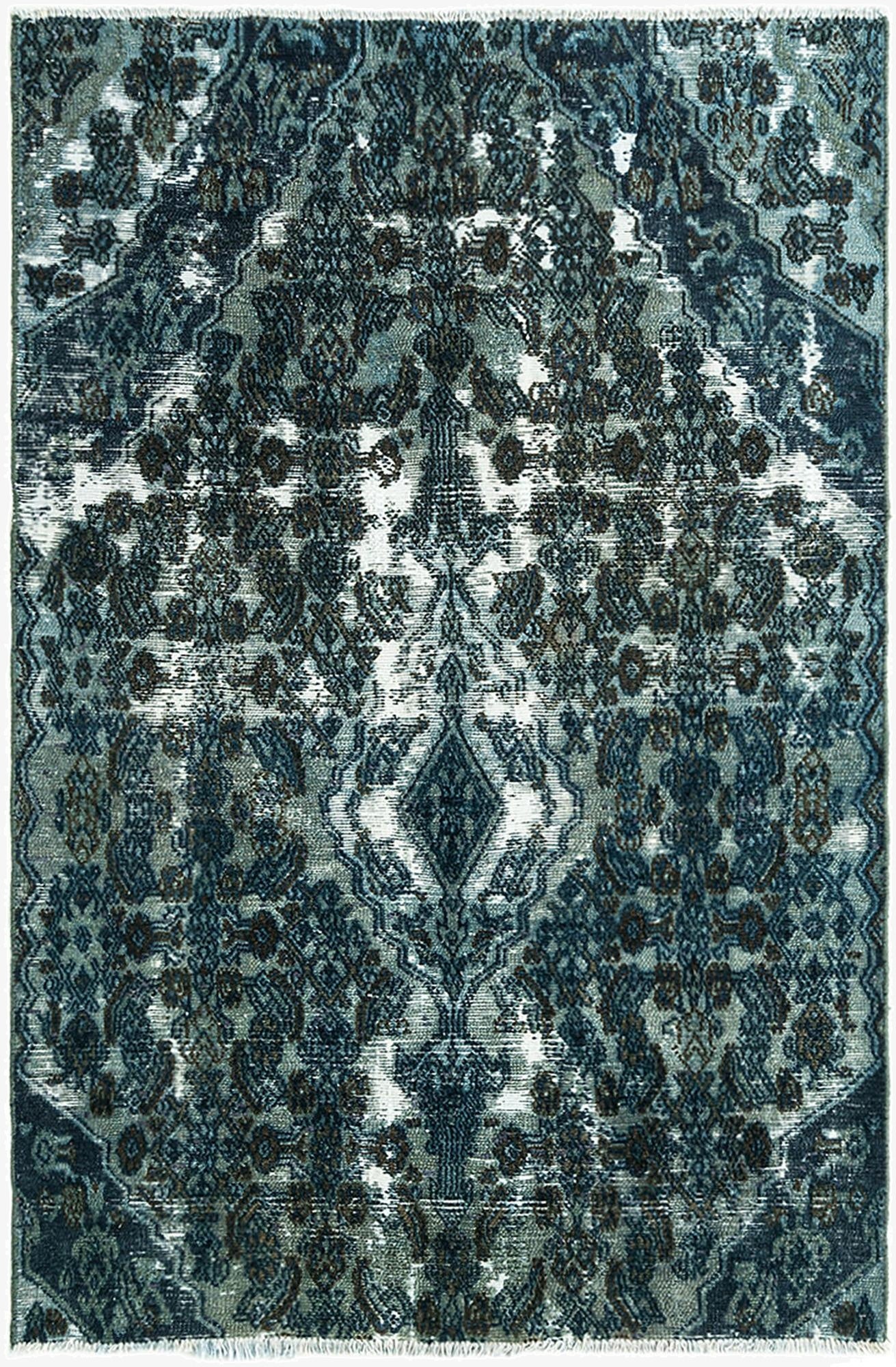  4' 5 x 6' 4 Vintage Rug
