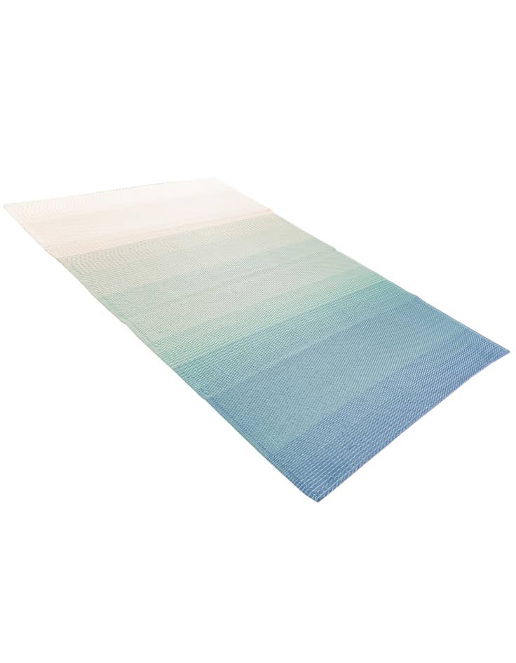Detail image of  4' x 6'  Washable Vista Breeze Indoor / Outdoor Rug