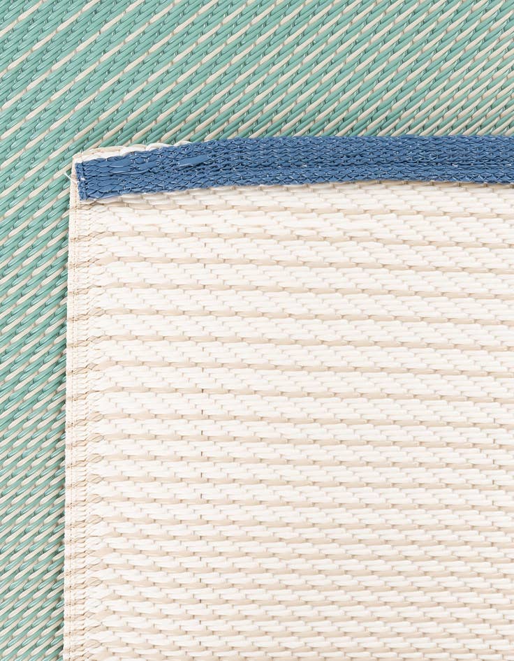 Detail image of  4' x 6'  Washable Vista Breeze Indoor / Outdoor Rug