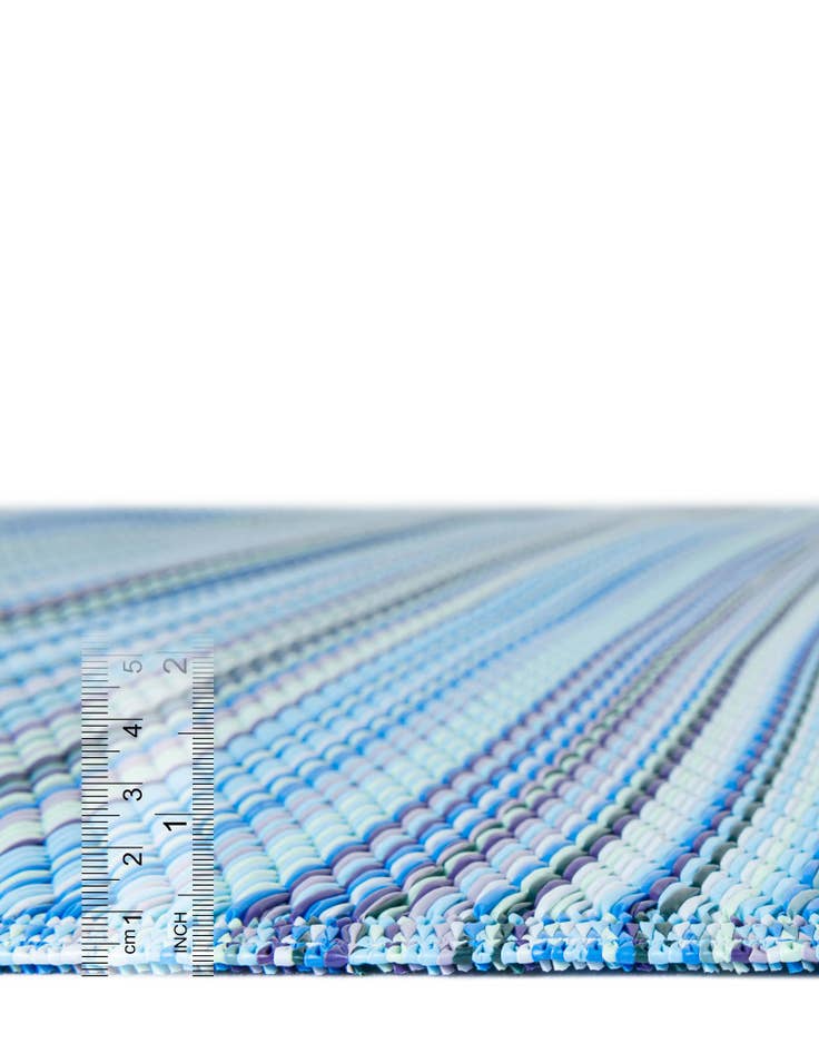 Detail image of  5' x 8'  Washable Vista Breeze Indoor / Outdoor Rug