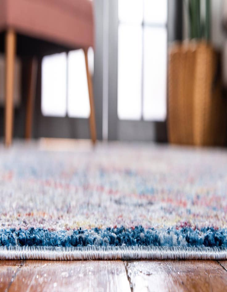 Detail image of  5' 3 x 7' 10 Williamsburg Rug