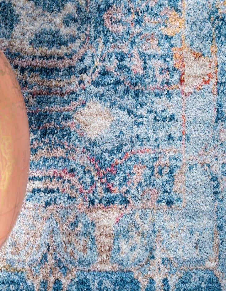 Detail image of 3' 3 x 5' 3 Williamsburg Rug