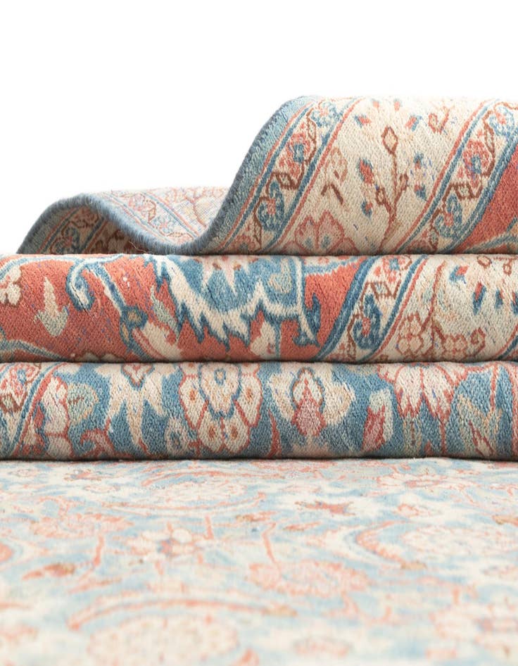 Detail image of  9' 10 x 13' Yazd Rug