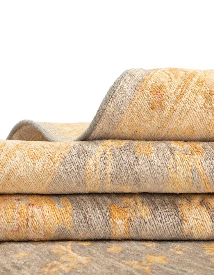 Detail image of  5' 8 x 7' 8 Ziegler Wool Rug