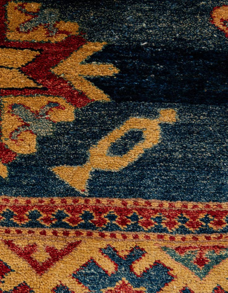 Detail image of  5' 1 x 6' 4  Hand Knotted Ziegler Wool Rug