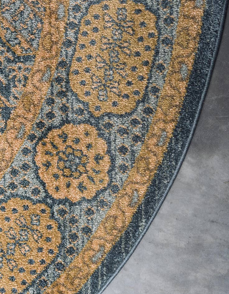 Detail image of 3' 3 x 3' 3 Amina Round Rug