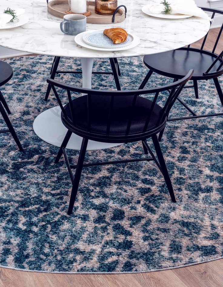 Detail image of  4' 7 x 4' 7 Artemis Round Rug