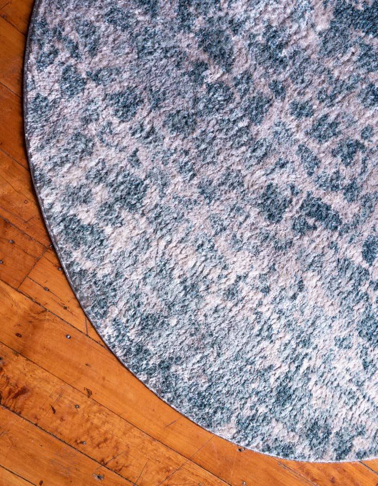 Detail image of  4' 7 x 4' 7 Artemis Round Rug