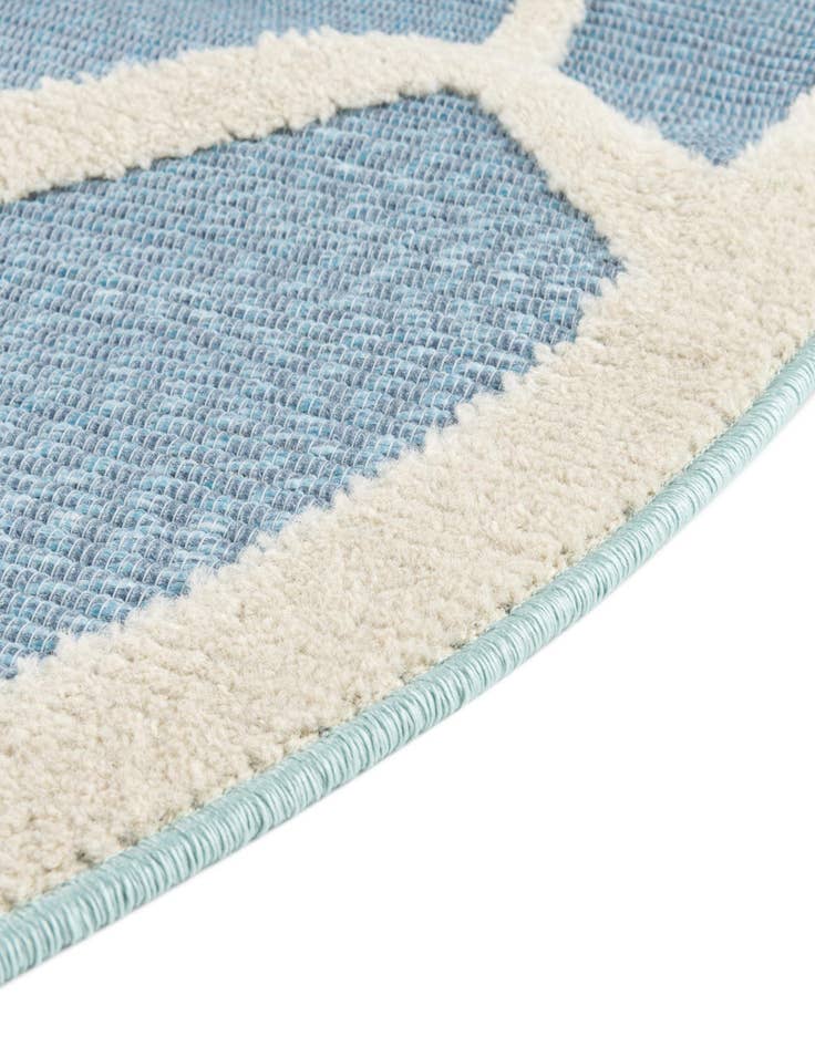 Detail image of  5' 3 x 5' 3  Washable Aruba Indoor / Outdoor Round Rug
