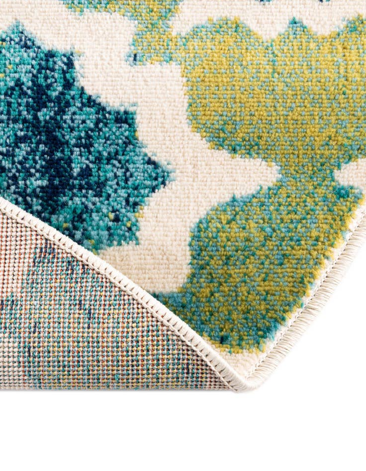 Detail image of  3' x 3' Azalea Round Rug