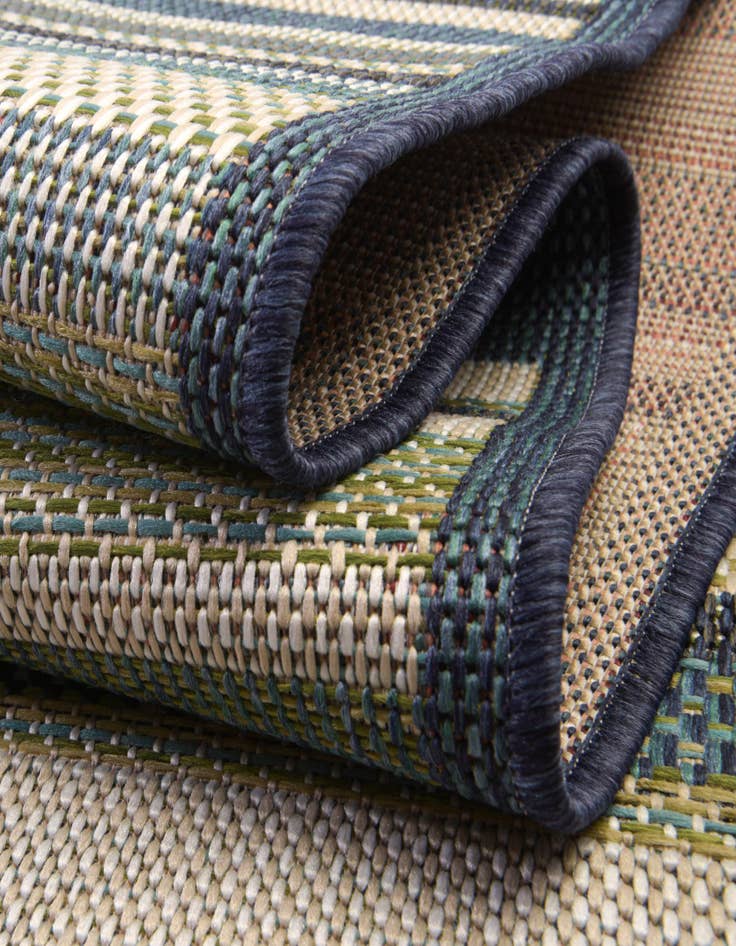 Detail image of  7' x 7'  Washable Baja Indoor / Outdoor Round Rug