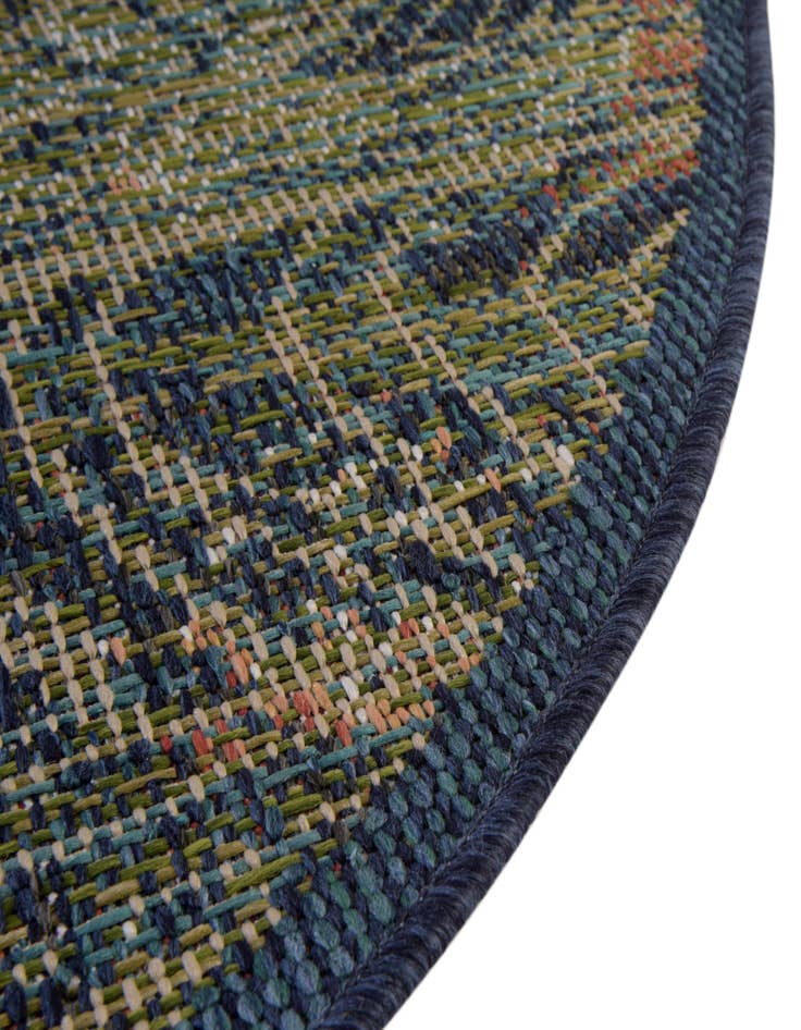 Detail image of  7' 10 x 7' 10  Washable Baja Indoor / Outdoor Round Rug
