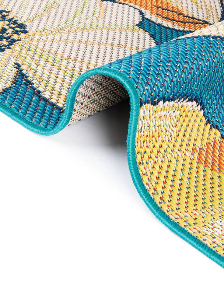 Detail image of  4' x 4'  Washable Baja Indoor / Outdoor Round Rug