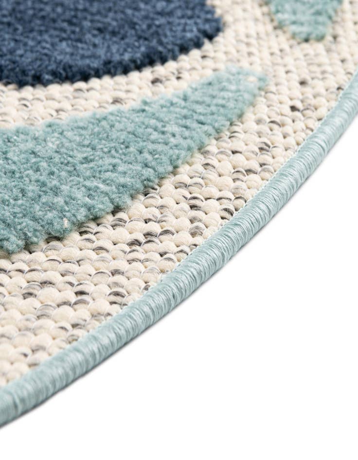 Detail image of  5' 3 x 5' 3  Washable Belize Indoor / Outdoor Round Rug