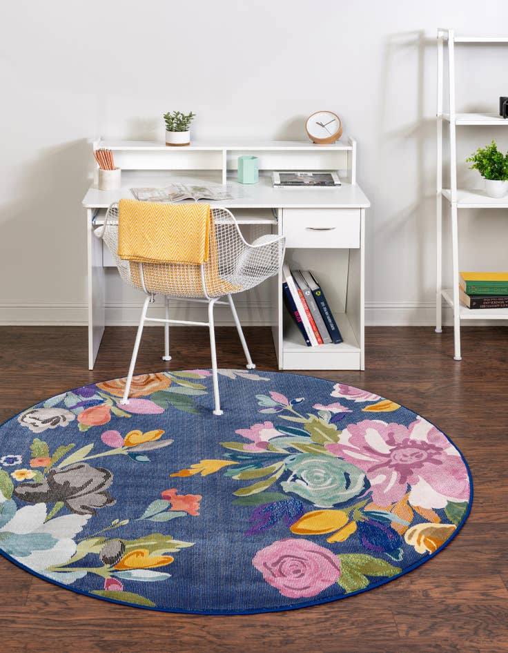 Detail image of  3' 3 x 3' 3 Blossom Round Rug