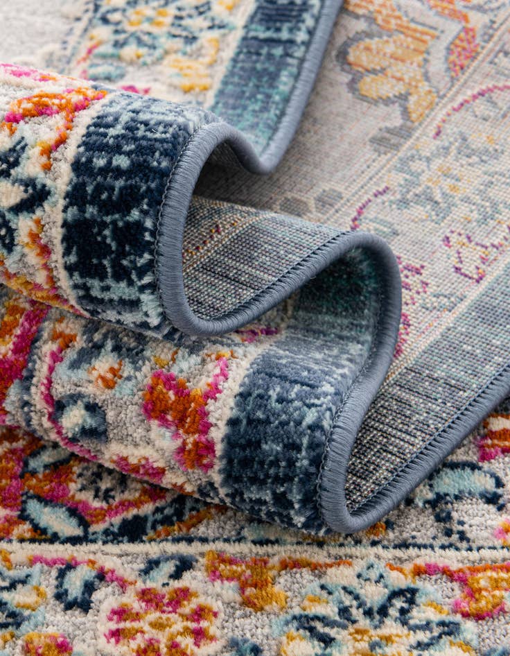 Detail image of  3' 7 x 3' 7 Budapest Round Rug