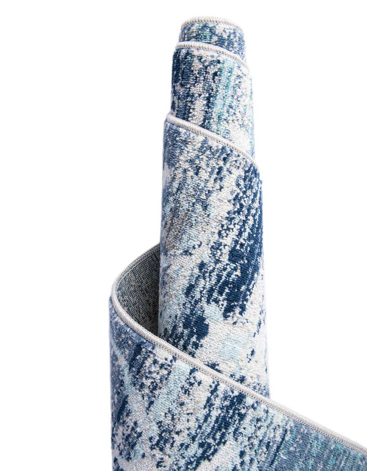 Detail image of  3' 7 x 3' 7 Budapest Round Rug