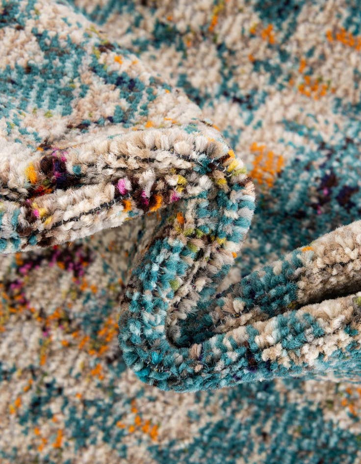 Detail image of  4' x 4'  Washable Carnevale Round Rug