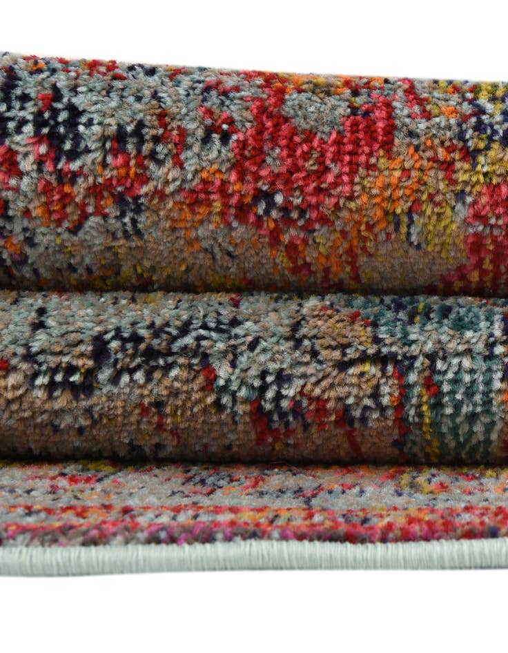 Detail image of  8' x 8'  Washable Carnevale Round Rug