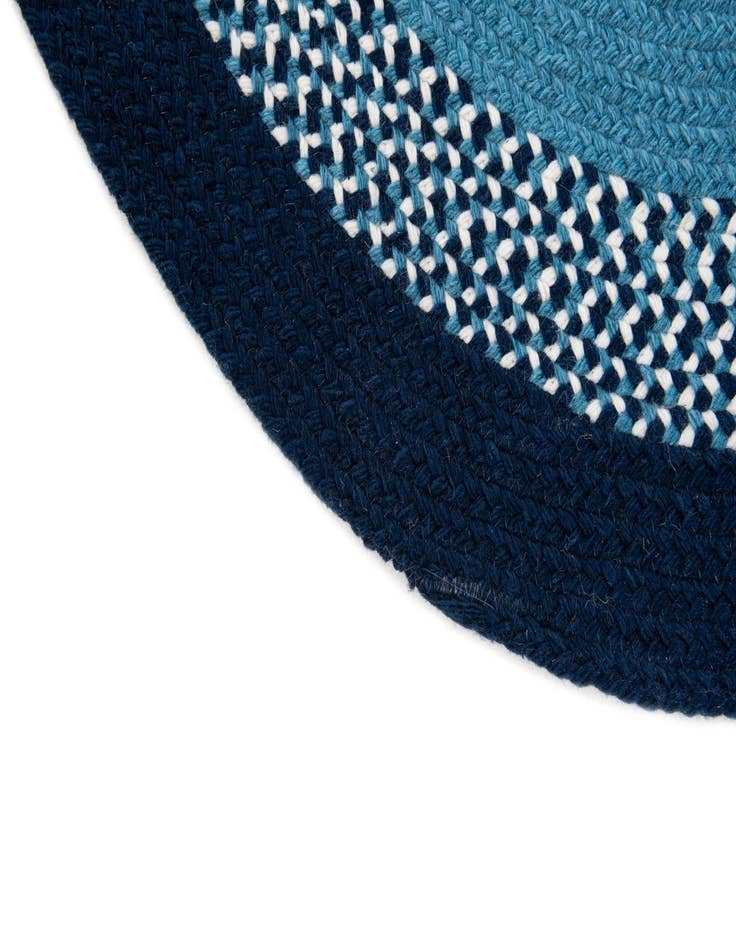 Detail image of  3' 7 x 3' 7  Hand Woven Chindi Cotton Round Rug