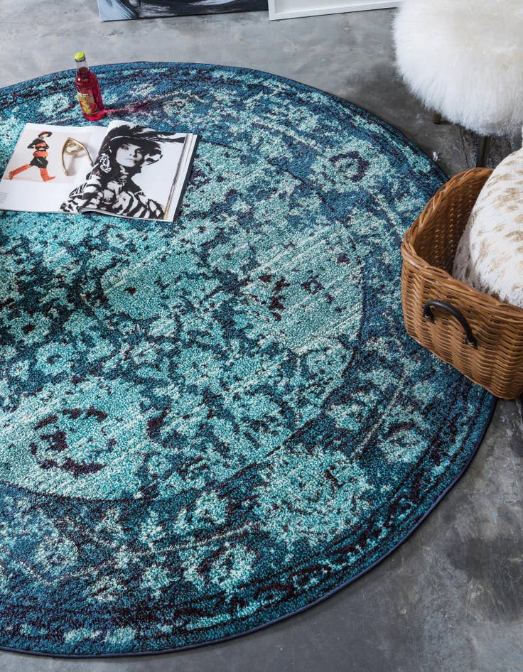Detail image of  3' 3 x 3' 3  Washable Fleur Round Rug