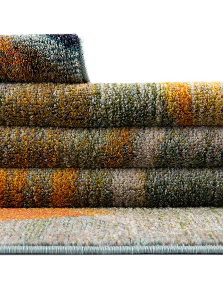 Detail image of  5' 3 x 5' 3  Washable Haerfest Round Rug