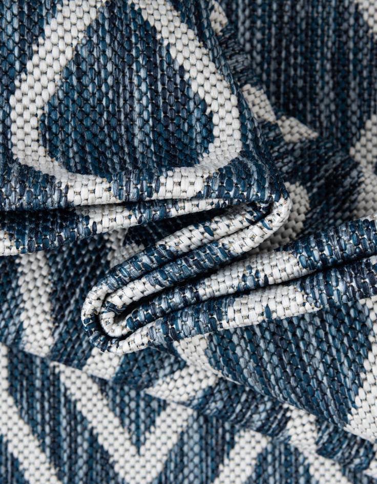 Detail image of  7' x 7'  Washable Jill Zarin Indoor / Outdoor Round Rug