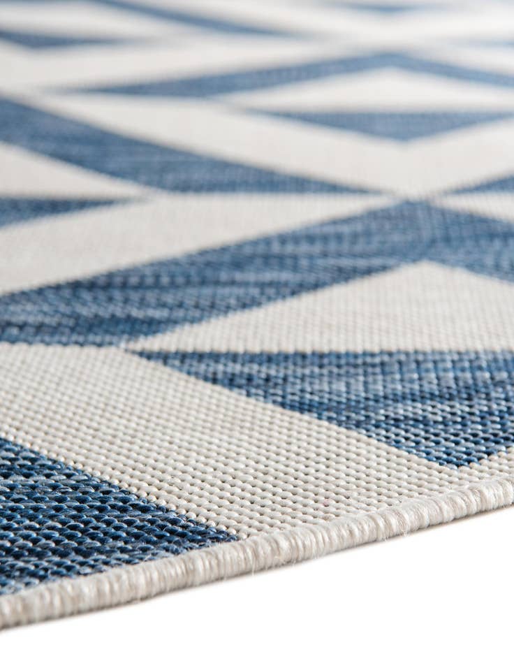 Detail image of  4' x 4'  Washable Jill Zarin Napa Indoor / Outdoor Round Rug